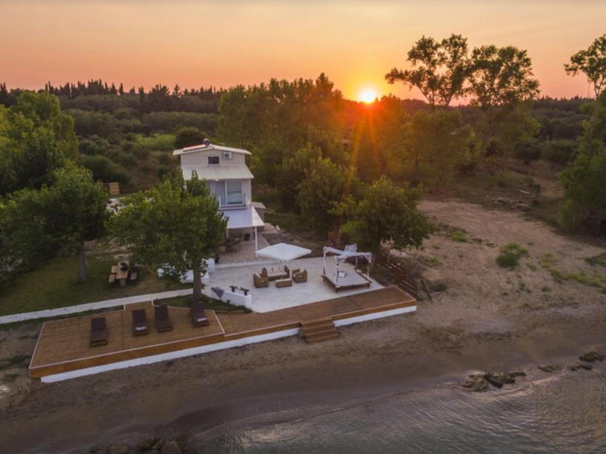 Beach Gem Lefkimmi  Zewnętrze zdjęcie